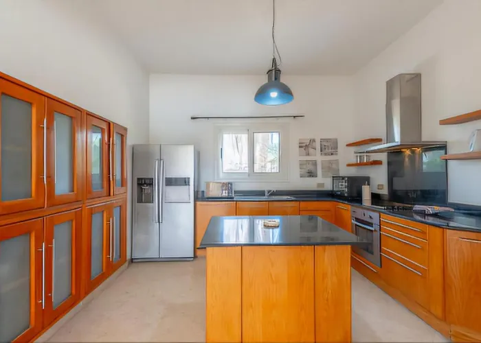 Luxury In White Villas, El Gouna Villa